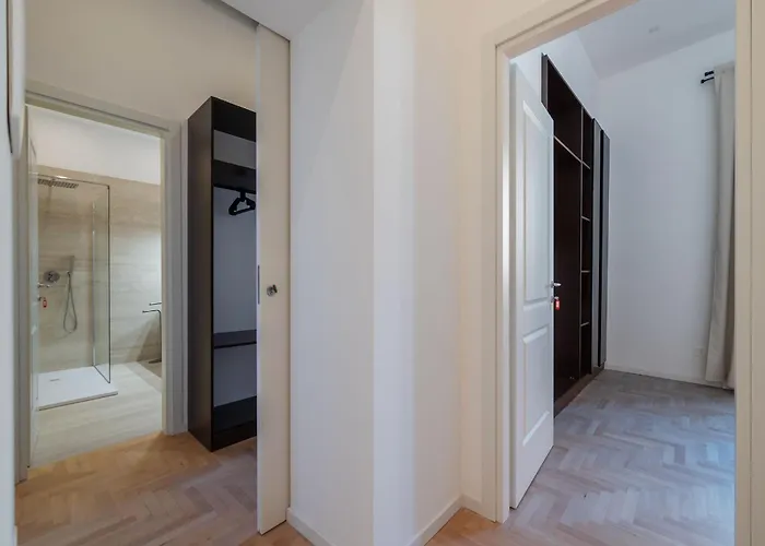 Joivy Large 6-bed With Terrace Near The Colosseum
