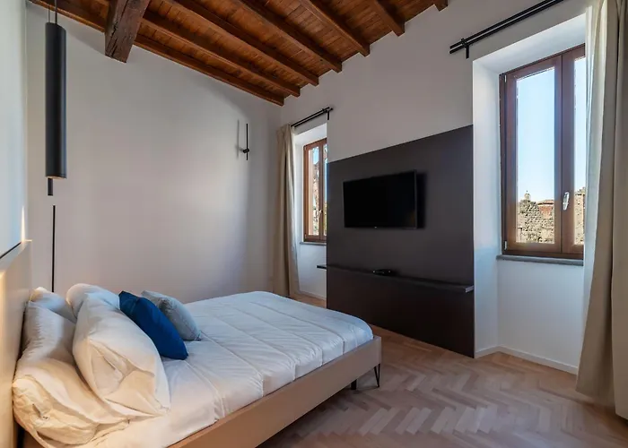 Apartament Joivy Large 6-bed With Terrace Near The Colosseum *