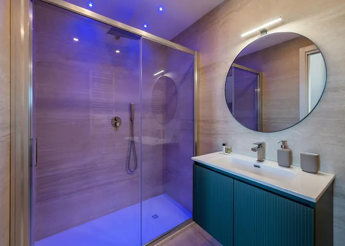 Joivy Large 6-bed With Terrace Near The Colosseum Rzym