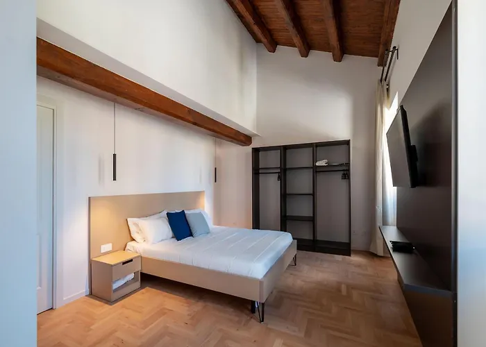 Joivy Large 6-bed With Terrace Near The Colosseum